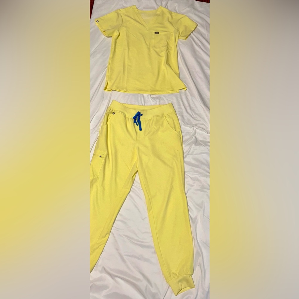 FIGS Yellow Scrub Set- Joggers with Blue  Drawstring